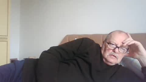 old_fkrr_ online show from February 9, 2026, 11:25 am