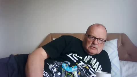 Snapshot of old_fkrr_ chatting on June 29, 2026, 10:15 am old_fkrr_ online show from June 29, 2026, 10:15 am