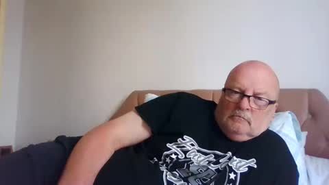 Snapshot of old_fkrr_ chatting on July 2, 2026, 12:00 pm old_fkrr_ online show from July 2, 2026, 12:00 pm
