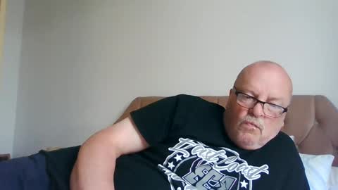 Snapshot of old_fkrr_ chatting on July 7, 2026, 10:19 am old_fkrr_ online show from July 7, 2026, 10:19 am