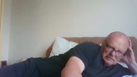Snapshot of old_fkrr_ chatting on July 11, 2026, 7:55 am old_fkrr_ online show from July 11, 2026, 7:55 am