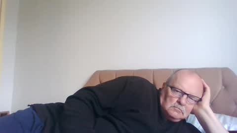 Snapshot of old_fkrr_ chatting on July 22, 2026, 9:34 am old_fkrr_ online show from July 22, 2026, 9:34 am
