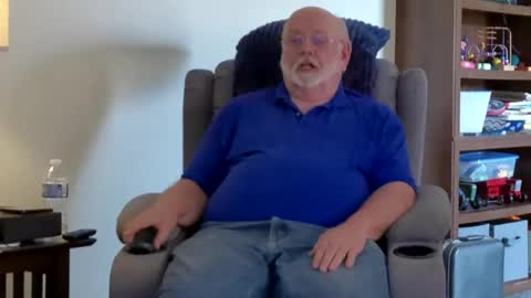 Snapshot of old_guy111 chatting on June 19, 2026, 7:17 pm old_guy111 online show from June 19, 2026, 7:17 pm