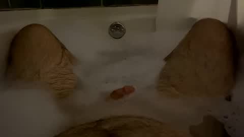 oldbones2 online show from January 6, 2025, 2:26 am