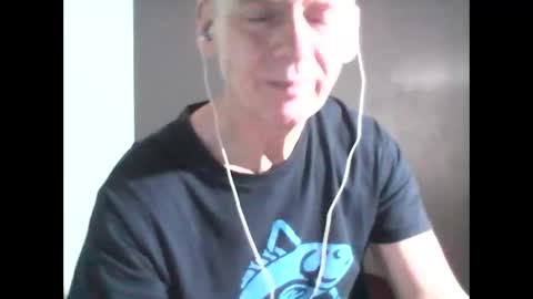 oldbuthorny62 online show from February 26, 2025, 1:41 pm