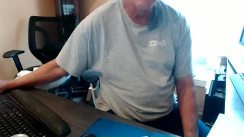 Snapshot of olderandwiser chatting on July 6, 2026, 6:54 pm Older and Wiser online show from July 6, 2026, 6:54 pm