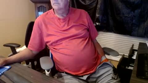 Snapshot of olderandwiser chatting on August 5, 2026, 3:42 am Older and Wiser online show from August 5, 2026, 3:42 am