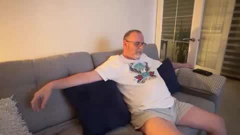 Snapshot of olderlady71 chatting on March 20, 2026, 9:08 pm Olderlady71 online show from March 20, 2026, 9:08 pm