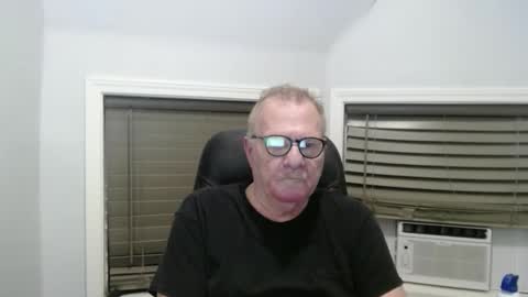oldguybigd online show from September 9, 2025, 2:33 am