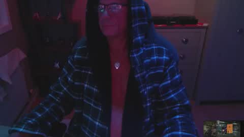 Snapshot of oldveteranuk chatting on October 31, 2025, 5:30 am oldveteranuk online show from October 31, 2025, 5:30 am