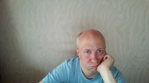 figaro online show from April 9, 2026, 1:27 pm