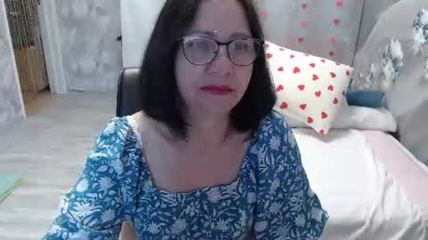 Snapshot of olgahottie chatting on June 12, 2026, 11:35 pm OlgaHottie online show from June 12, 2026, 11:35 pm