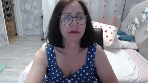 Snapshot of olgahottie chatting on June 14, 2026, 11:18 pm OlgaHottie online show from June 14, 2026, 11:18 pm