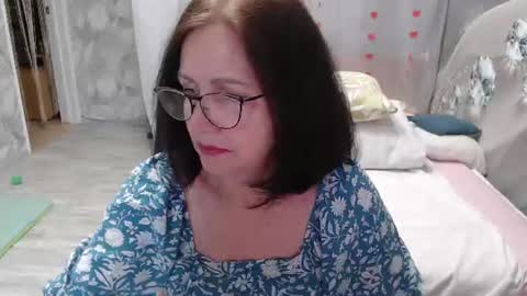 Snapshot of olgahottie chatting on July 3, 2026, 11:55 pm OlgaHottie online show from July 3, 2026, 11:55 pm