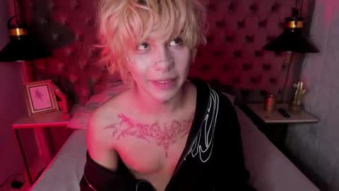 Snapshot of oliiverr22 chatting on November 30, 2025, 12:53 pm oliiverr22 online show from November 30, 2025, 12:53 pm