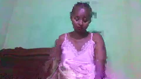 Snapshot of olinah610 chatting on October 28, 2025, 8:55 pm olinah610 online show from October 28, 2025, 8:55 pm