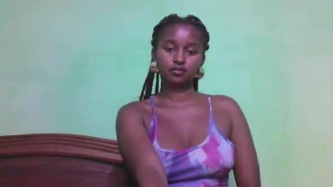 Snapshot of olinah610 chatting on November 19, 2025, 6:19 pm olinah610 online show from November 19, 2025, 6:19 pm