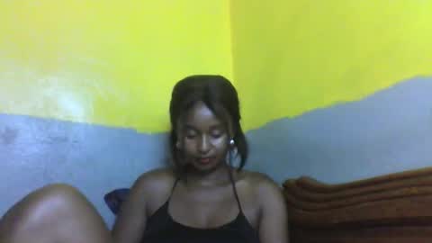 Snapshot of olinah610 chatting on January 8, 2026, 6:32 pm olinah610 online show from January 8, 2026, 6:32 pm