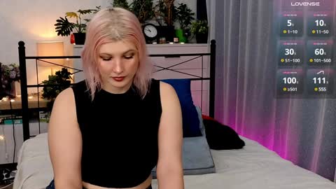 OliSunny Olivia online show from December 14, 2024, 10:13 am