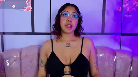 Snapshot of olivejoness_ chatting on September 24, 2025, 6:06 am olive online show from September 24, 2025, 6:06 am