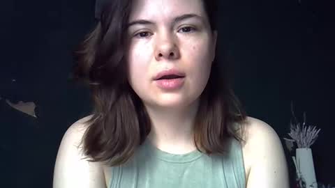 Snapshot of olivepeach chatting on April 6, 2026, 7:20 am Oil online show from April 6, 2026, 7:20 am