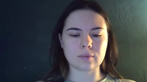 Snapshot of olivepeach chatting on April 7, 2026, 8:26 am Oil online show from April 7, 2026, 8:26 am