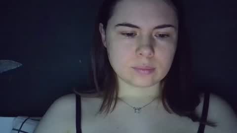 Snapshot of olivepeach chatting on April 28, 2026, 9:58 am Oil online show from April 28, 2026, 9:58 am