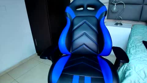 Oliver  online show from January 28, 2025, 8:26 pm