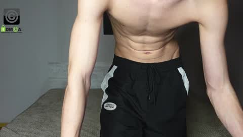 Oliver  Kaen online show from December 26, 2024, 3:20 pm