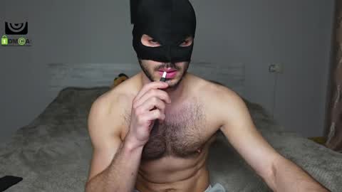 Oliver  Kaen online show from February 1, 2025, 3:18 pm