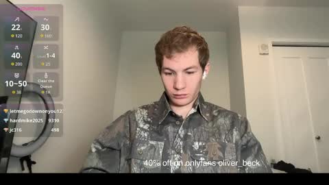 Snapshot of oliver_beck chatting on May 6, 2026, 6:35 pm Oliver Beck online show from May 6, 2026, 6:35 pm