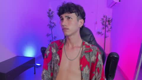 Snapshot of oliver_fast_ chatting on December 5, 2024, 9:39 am Oliver fast online show from December 5, 2024, 9:39 am