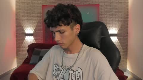 Snapshot of oliver_fast_ chatting on December 6, 2024, 2:38 pm Oliver fast online show from December 6, 2024, 2:38 pm