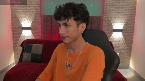 Snapshot of oliver_fast_ chatting on December 12, 2024, 4:26 am Oliver fast online show from December 12, 2024, 4:26 am