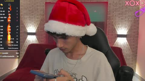 Snapshot of oliver_fast_ chatting on December 13, 2024, 5:00 pm Oliver fast online show from December 13, 2024, 5:00 pm