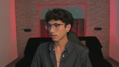 Snapshot of oliver_fast_ chatting on January 7, 2025, 9:18 am Oliver fast online show from January 7, 2025, 9:18 am