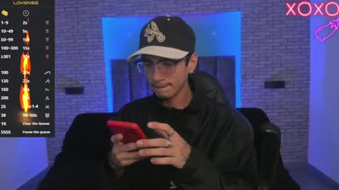 Snapshot of oliver_fast_ chatting on January 11, 2025, 4:27 am Oliver fast online show from January 11, 2025, 4:27 am