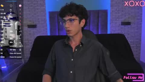 Snapshot of oliver_fast_ chatting on January 25, 2025, 4:13 am Oliver fast online show from January 25, 2025, 4:13 am