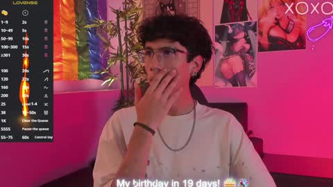 Snapshot of oliver_fast_ chatting on January 28, 2025, 5:11 am Oliver fast online show from January 28, 2025, 5:11 am