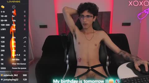 Snapshot of oliver_fast_ chatting on February 15, 2025, 5:39 pm Oliver fast online show from February 15, 2025, 5:39 pm