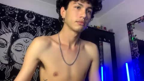 Snapshot of oliver_fast_ chatting on October 19, 2025, 2:45 am Oliver fast online show from October 19, 2025, 2:45 am