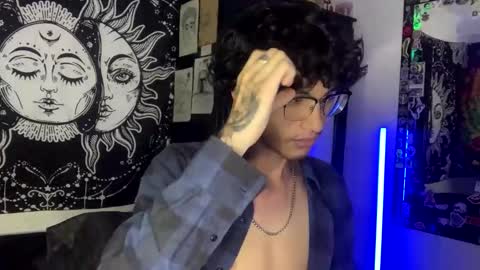 Snapshot of oliver_fast_ chatting on October 21, 2025, 8:04 am Oliver fast online show from October 21, 2025, 8:04 am