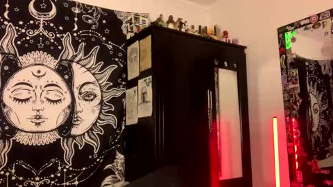 Snapshot of oliver_fast_ chatting on November 28, 2025, 7:22 am Oliver fast online show from November 28, 2025, 7:22 am