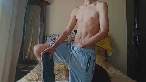 oliver_goldberg online show from May 5, 2026, 2:58 pm