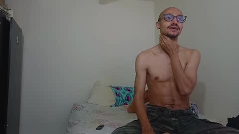 oliver_goldberg online show from May 15, 2026, 6:42 am