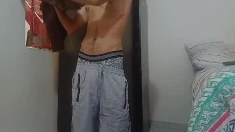 oliver_goldberg online show from June 8, 2026, 3:34 pm