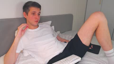 Oliver online show from November 18, 2025, 4:55 pm