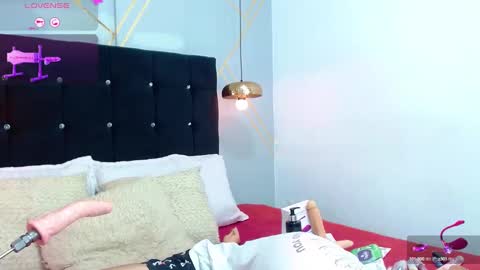 Snapshot of oliver_king_sex chatting on February 3, 2025, 7:00 pm Oliver Smith online show from February 3, 2025, 7:00 pm