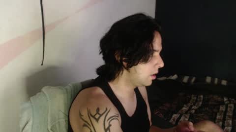 Snapshot of oliver_laid_2023 chatting on December 17, 2024, 3:39 am oliver_laid_2023 online show from December 17, 2024, 3:39 am