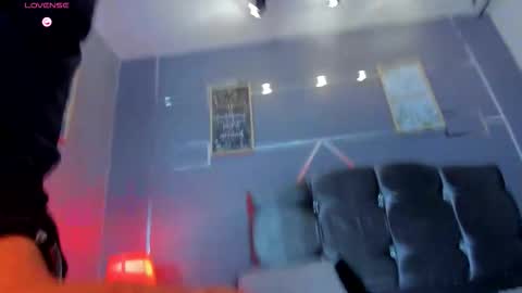 oliver mr  online show from October 26, 2025, 12:27 am